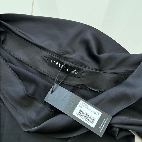 Black satin asymmetrical off shoulder top - Picture 3 of 3